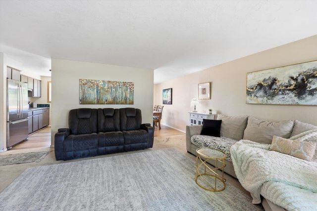 6109 N Oxford Dr, Spokane, WA 99208