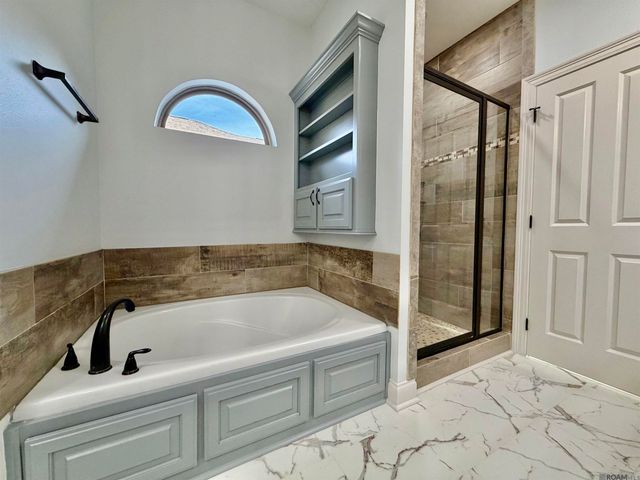 12489 Palmer Rd, Gonzales, LA 70737