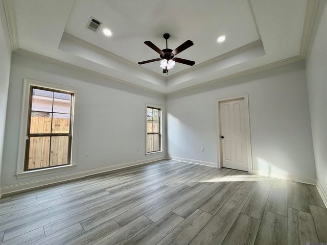 12489 Palmer Rd, Gonzales, LA 70737