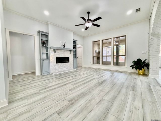 12489 Palmer Rd, Gonzales, LA 70737