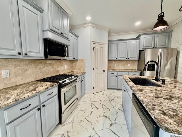 12489 Palmer Rd, Gonzales, LA 70737