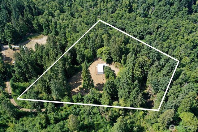 4645 Handy Road, Clinton, WA 98236