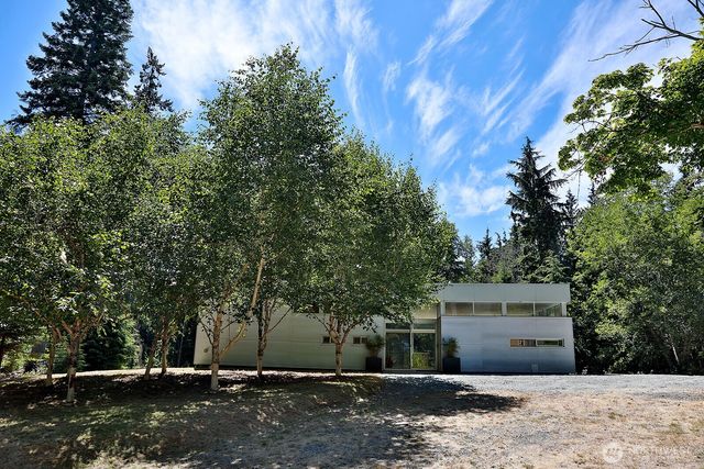 4645 Handy Road, Clinton, WA 98236