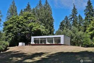 4645 Handy Road, Clinton, WA 98236