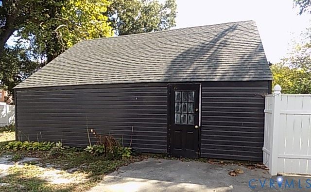 212 Royal Oak Ave, Colonial Heights, VA 23834