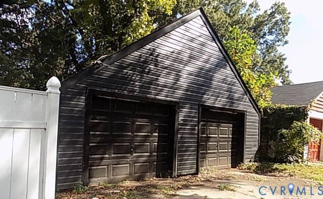212 Royal Oak Ave, Colonial Heights, VA 23834
