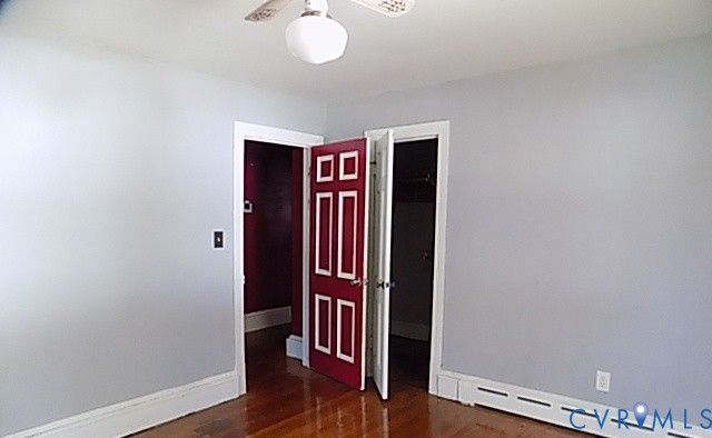 212 Royal Oak Ave, Colonial Heights, VA 23834