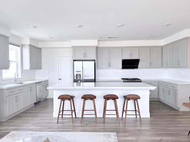 9584 Seawind Way, Newark, CA 94560