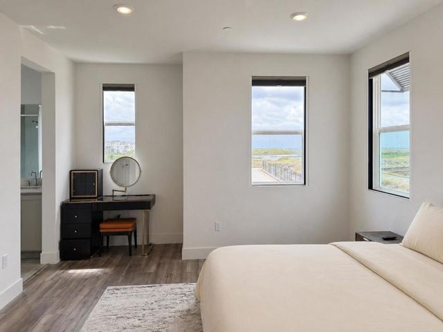 9584 Seawind Way, Newark, CA 94560