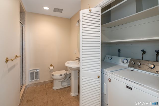 48 Lanell Drive, Stamford, CT 06902