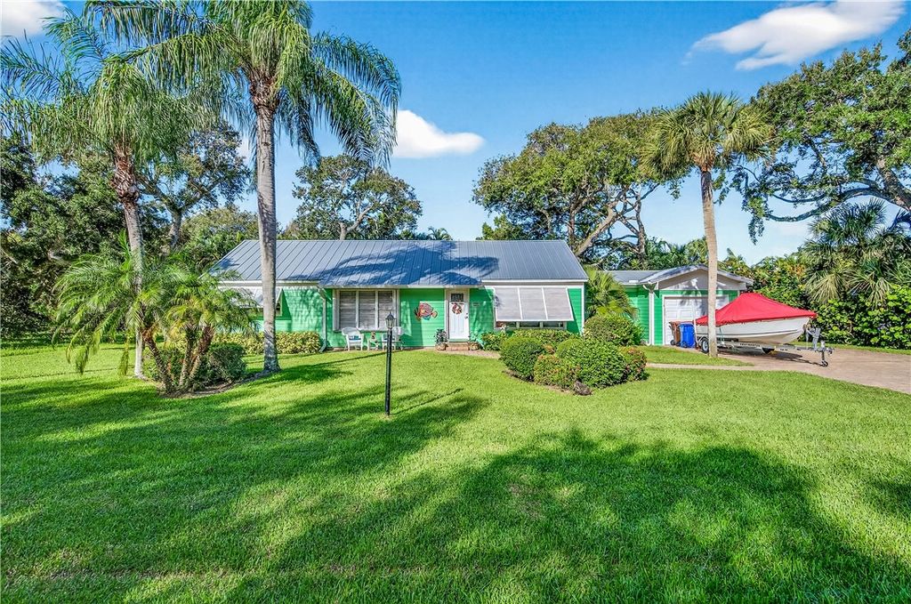 9535 Frangipani Drive, Vero Beach, FL 32963