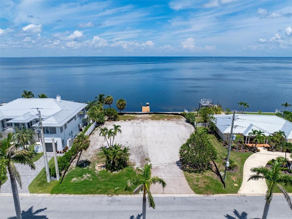 659 KEY ROYALE DRIVE, Holmes Beach, FL 34217