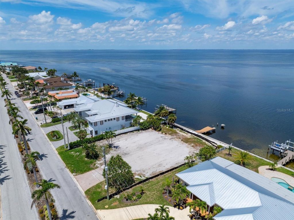 659 KEY ROYALE DRIVE, HOLMES BEACH, FL 34217 — photo 3
