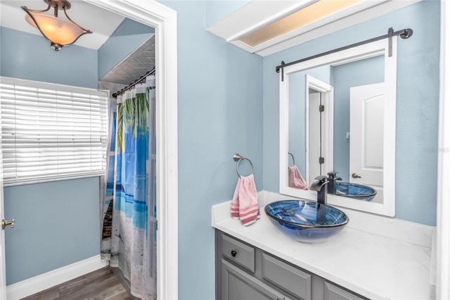 404 GLEN ABBEY LANE, Debary, FL 32713