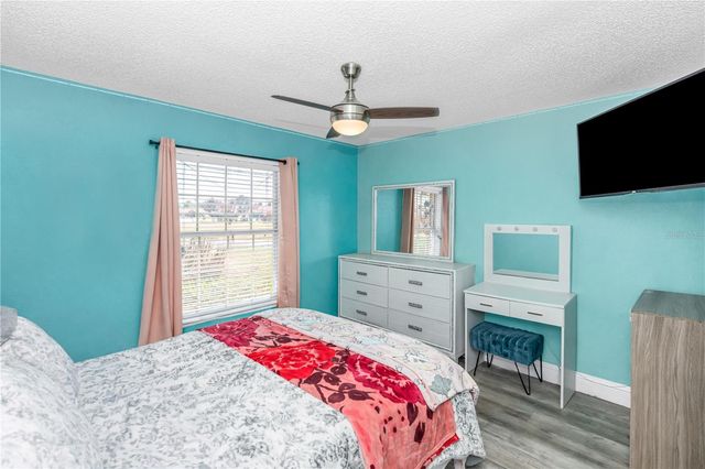 404 GLEN ABBEY LANE, Debary, FL 32713