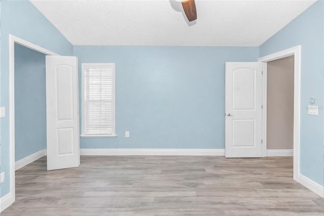 404 GLEN ABBEY LANE, Debary, FL 32713