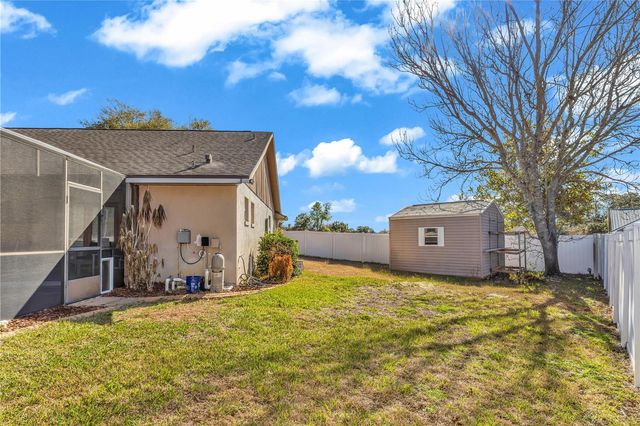 404 GLEN ABBEY LANE, Debary, FL 32713