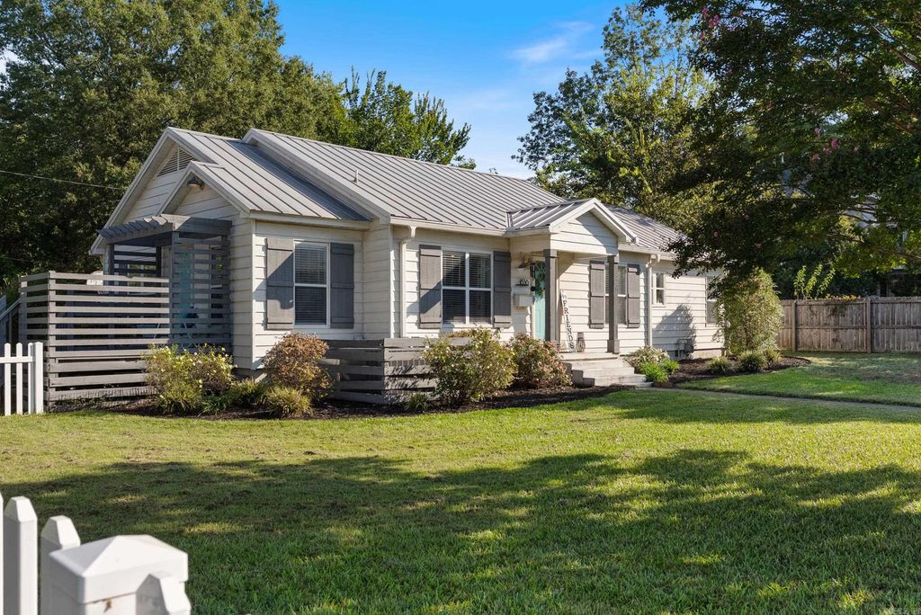 1836 Duncan Street, Conway, AR 72034