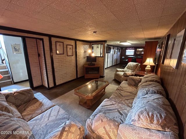 108 Newark Avenue, Union Beach, NJ 07735