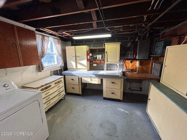 108 Newark Avenue, Union Beach, NJ 07735