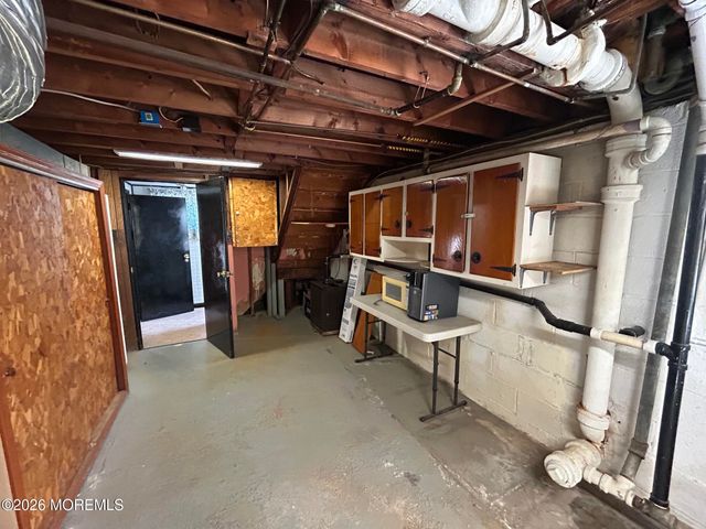 108 Newark Avenue, Union Beach, NJ 07735