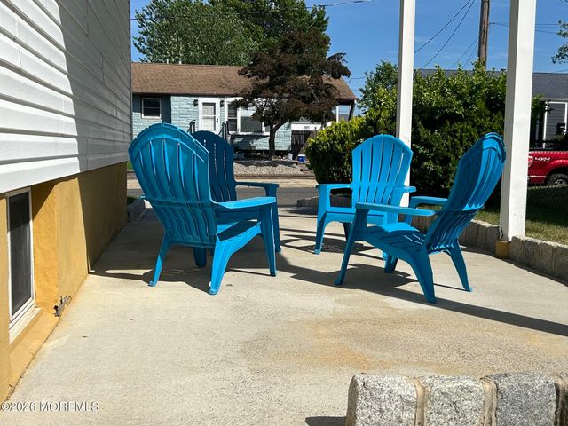 108 Newark Avenue, Union Beach, NJ 07735