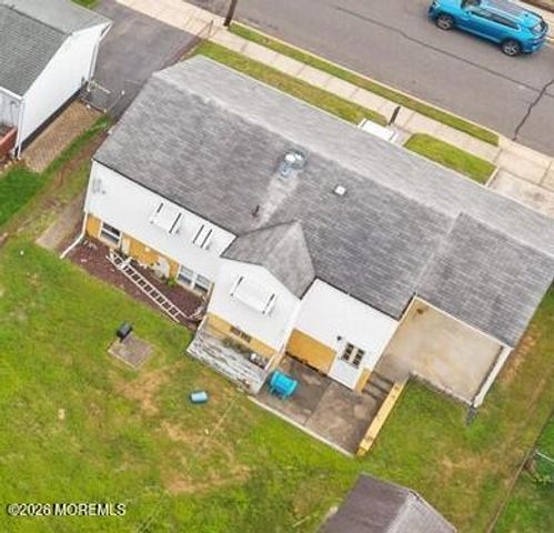 108 Newark Avenue, Union Beach, NJ 07735
