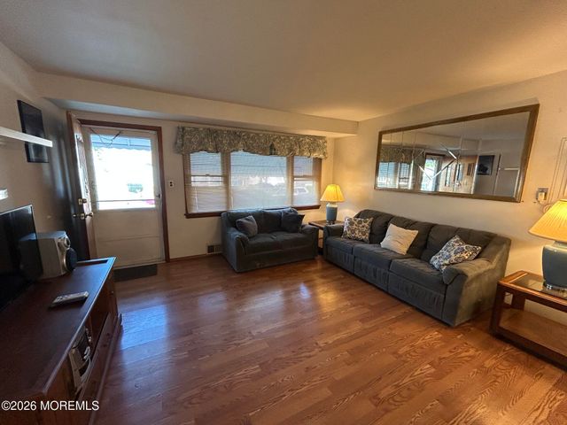 108 Newark Avenue, Union Beach, NJ 07735