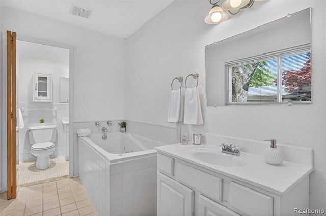 857 Helston Road, Bloomfield Village, MI 48304