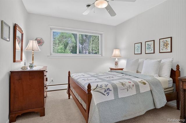 857 Helston Road, Bloomfield Village, MI 48304