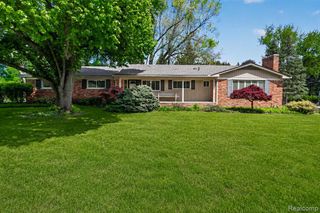 857 Helston Road, Bloomfield Village, MI 48304