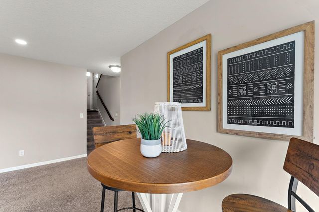 6815 91st Street S, Cottage Grove, MN 55016