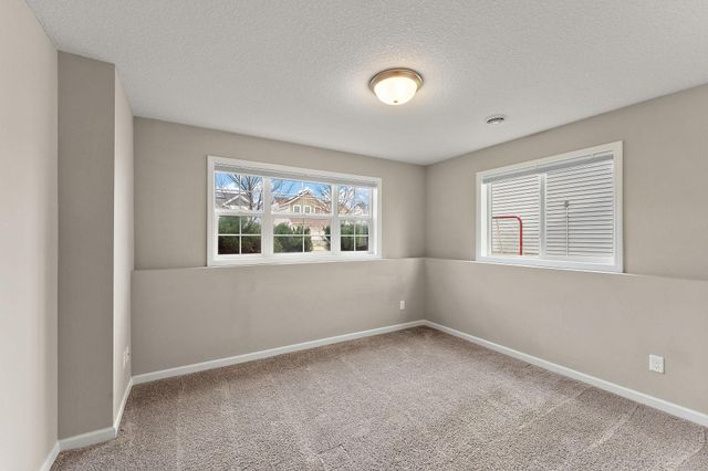 6815 91st Street S, Cottage Grove, MN 55016