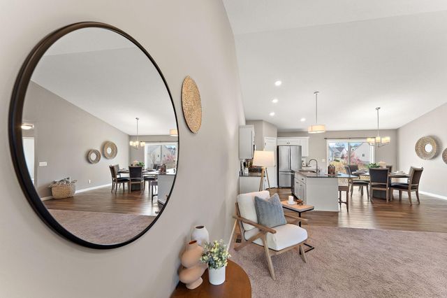 6815 91st Street S, Cottage Grove, MN 55016