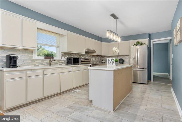 14731 HARRISVILLE RD, Mount Airy, MD 21771