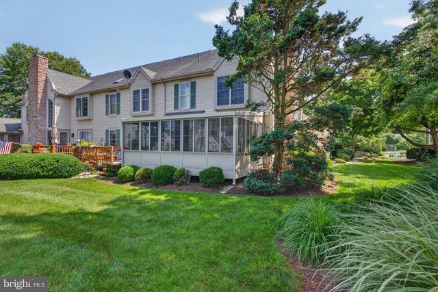 1290 CRESTVIEW DR, Denver, PA 17517