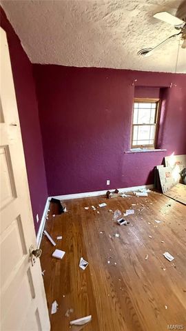 7396 Arlington Drive, St Louis, MO 63117