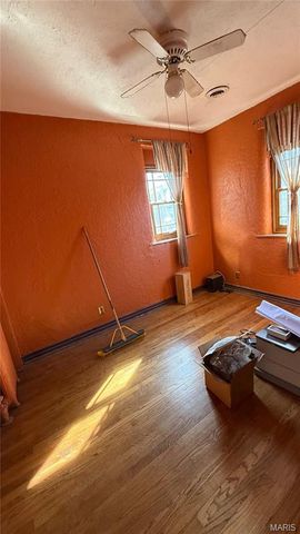 7396 Arlington Drive, St Louis, MO 63117