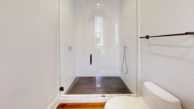 288 King Street 201, Charleston, SC 29401