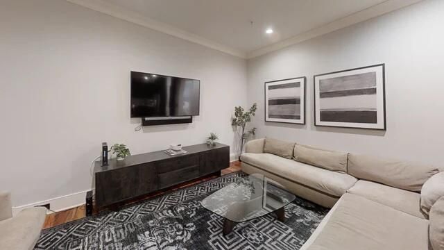 288 King Street 201, Charleston, SC 29401