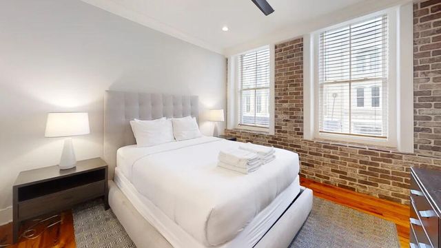 288 King Street 201, Charleston, SC 29401