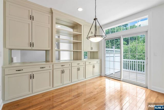 75 Windsor Lane, Ramsey, NJ 07446