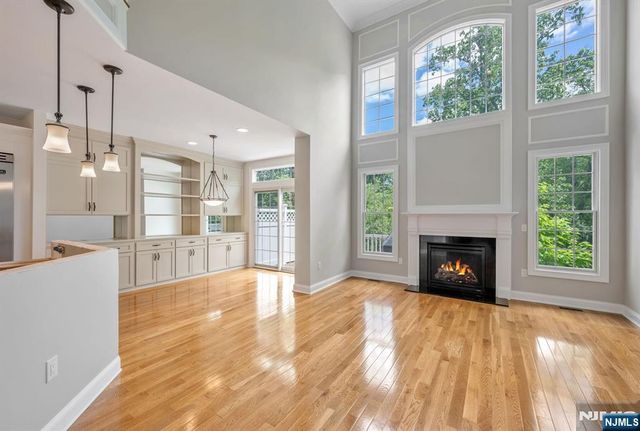 75 Windsor Lane, Ramsey, NJ 07446