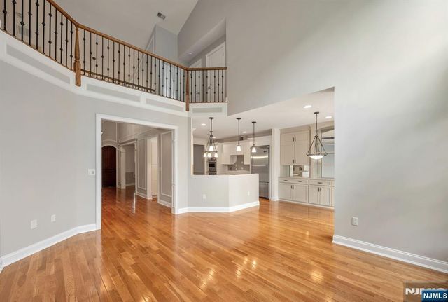 75 Windsor Lane, Ramsey, NJ 07446