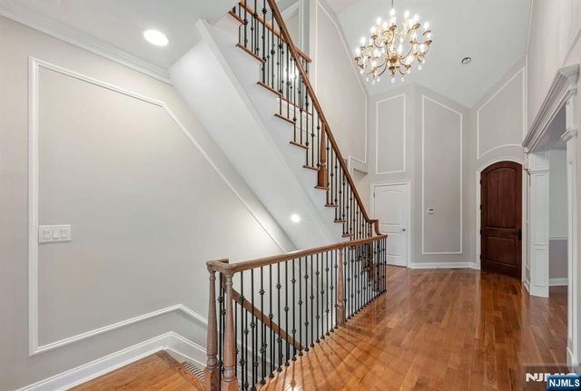 75 Windsor Lane, Ramsey, NJ 07446