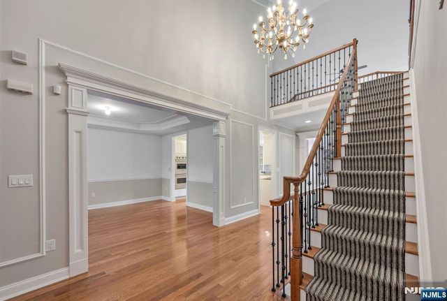 75 Windsor Lane, Ramsey, NJ 07446