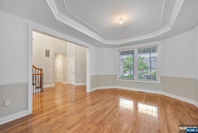 75 Windsor Lane, Ramsey, NJ 07446