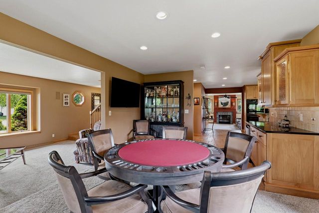 3720 Briarwood LANE, Manitowoc, WI 54220