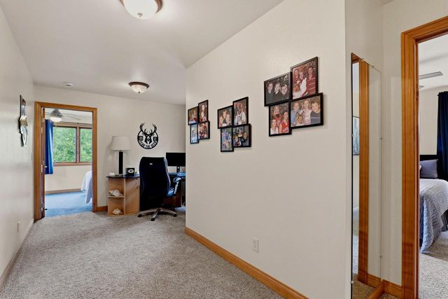 3720 Briarwood LANE, Manitowoc, WI 54220