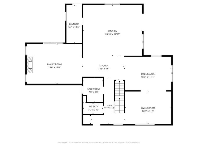 3720 Briarwood LANE, Manitowoc, WI 54220